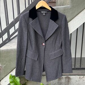 St. John Blazer Santana Knit Single Button Velvet Collar Business Casual Sz 6